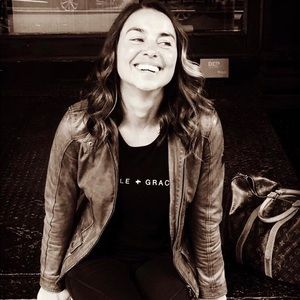 Meet your Posher, Neda